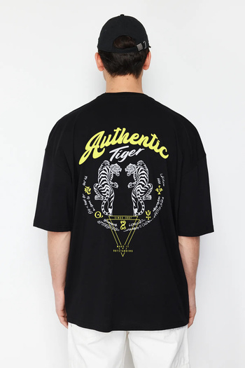 Trendyol Collection Μπλουζάκι Oversize Μαύρο Βαμβακερό εμπριμέ - TMNSS25TS00084