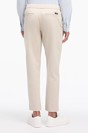 Calvin Klein Comfortable Cut Knit Tapered Pleat
