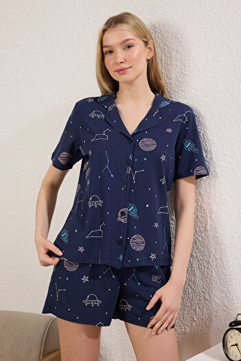 Trendyol Collection Темно-синій комплект піжами з 100 бавовни з візерунком галактики