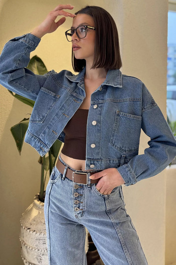 GÜLSELİ Women's Short Jean Jeans Jacket with Blue Belt Detail