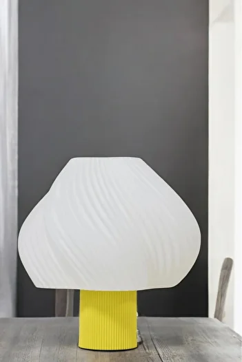 krmnyatırım Modern Design Table Lamp, Stylish and Functional Lighting