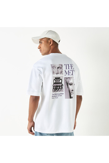 SP Characters The Metropolitan Museum Of Art Graphic Print Crew Neck T-shirt