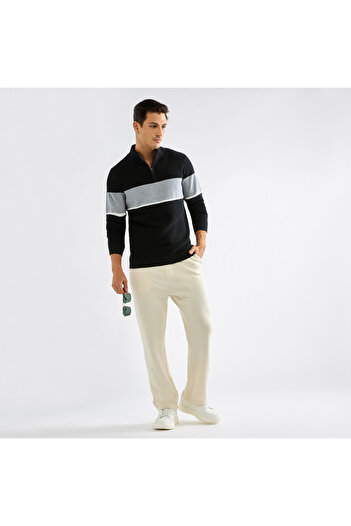 FAV Colourblock High Neck Sweatshirt With Long Sleeves And Zip Closure