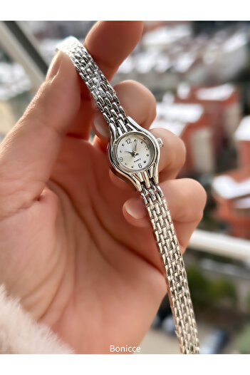 Bonicce Brand Silver Color,Retro Vintage Minimal Case Women Wristwatch Gift