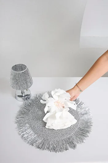 Maison Avf Silver Fringed Knitted Placemat / Placemat