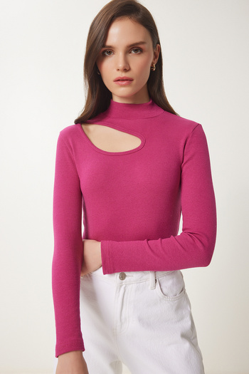 Happiness İstanbul Dunkelrosa, cremefarbene, gerippte Strickbluse – 2er-Pack, ausgeschnittenes Detail, GT00235