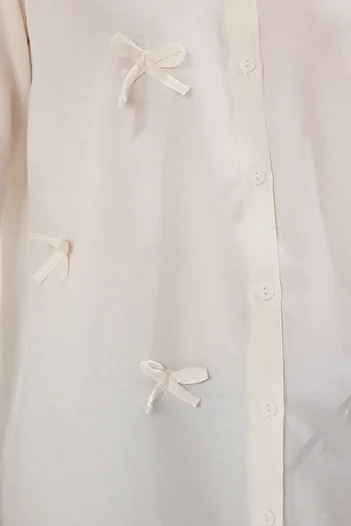 Trendyol Modest Detailní tkaná košile Ecru Bow TCTSS25TG00002