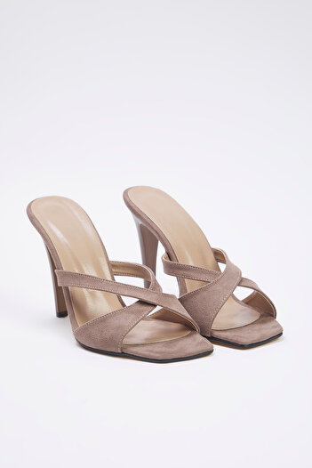 TRENDYOL SHOES Boty na podpatku