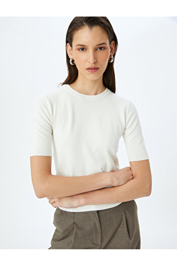 Koton Crew Neck Short Sleeve Basic Knitwear Sweater
