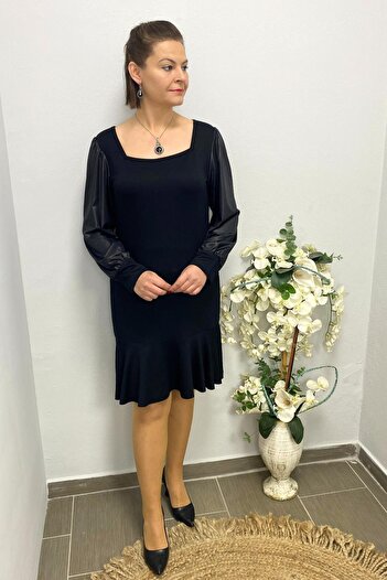 Mia Butik Women's Black Queen Dress