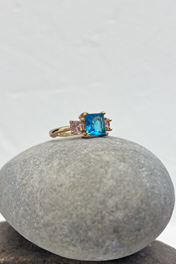 Manuka Natural Color Baguette Ring Blue