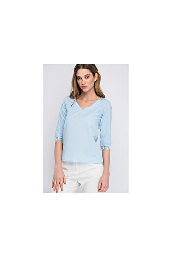 Cotton Mood 8129314 V Yaka Sırtı Tül Dantel Bağlamalı Kolucu Güpür Bluz Mavı