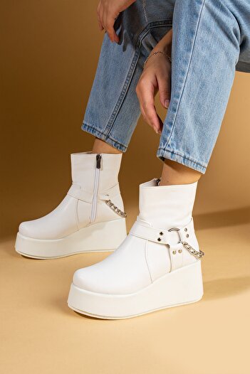 Pembe Potin White Chain Detailed High Wedge Platform Women's Boots
