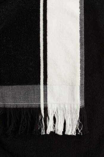 H&M Fringed beach towel