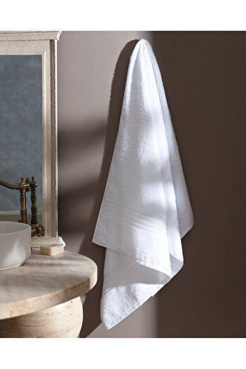 Madame Coco Martha Tencel White Bath Towel - 80X150 cm