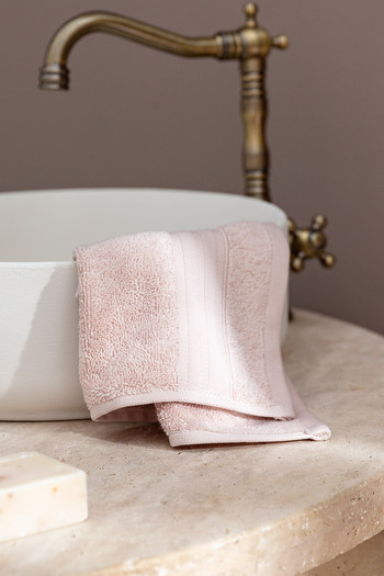 Madame Coco Martha Face Towel (Tencel:Trademark:) - Powder - 50X80 cm