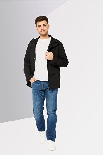 Emporio Armani Men Plain Windbreaker Jacket, Black