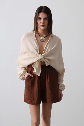Trendyol Collection Brown Elastic Waist Mini Muslin Shorts & Bermuda Twoss25Sr00037