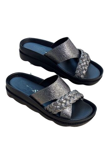 KAFKASLAR AYAKKABI Kafkaslar Orthopedic Wide Structure Silver Slippers with Pool Sole