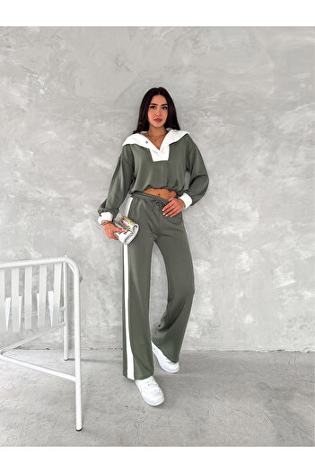 Lady Doll Soft Texture Plain Line Turn-Down Collar Tracksuit Set with Side Stripes