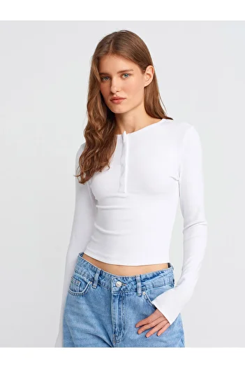 Dilvin 31442 Long Sleeve Snap Button Top-White