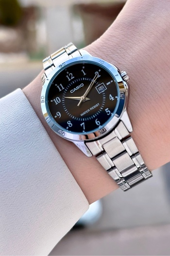 Casio Silver Color Women's Wristwatch with Black Numbers on the Dial