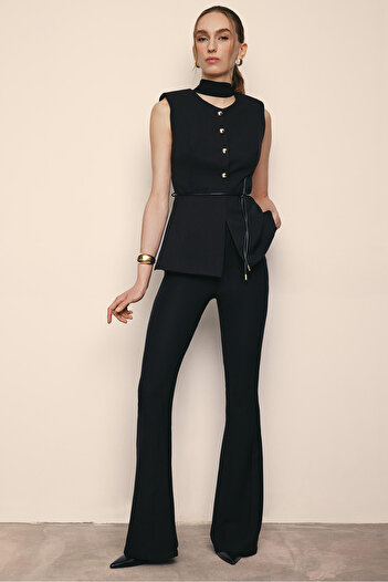 Touché Privé Gold Buttoned Fit Vest