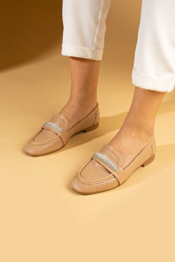 Pembe Potin Women's Flats Nut Stone Buckle Lightweight Comfortable Sole Stylish Casual Shoes