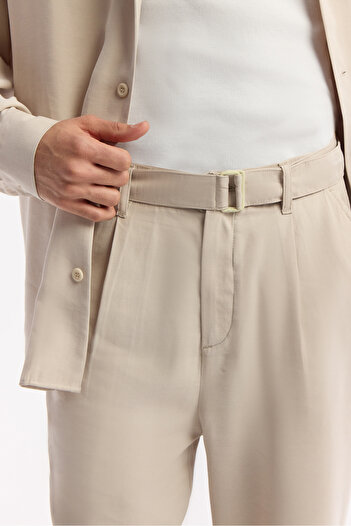 Avva Erkek Bej Klasik Bel Toka Detaylı Soft Touch Baggy Fit Pantolon A51Y3033