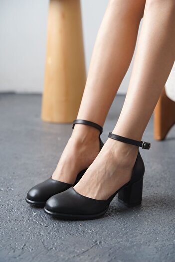 MODAADAM Women's Penida Platform Heels - black-leather