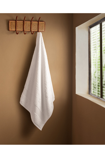 Madame Coco Clarette Bath Towel - White - 90x150 cm