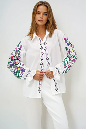 VAGGON Women's White Front and Sleeves Embroidered Princess Sleeve Poplin Shirt Prmx13763