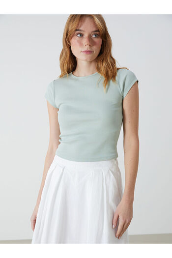 LC Waikiki Green Crew Neck Textured Women's Crop