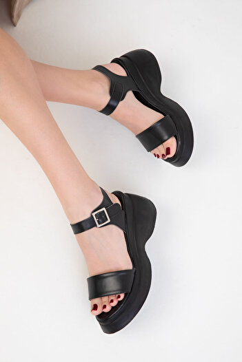 SOHO Black Women's Sandals 20383