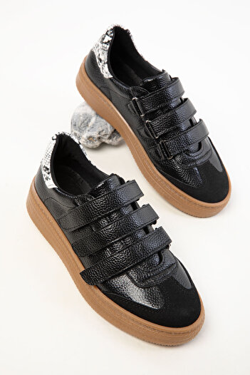 SOHO Black Women's Sneaker 20400