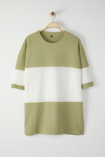 Trendyol Collection Color Block Mint Oversize T-Shirt - Plus Size Tmnss25Bf00038