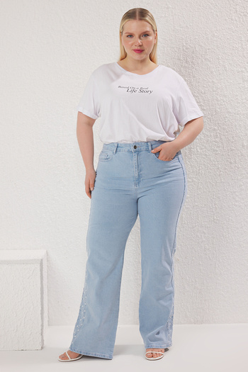 Trendyol Curve Albastru deschis optimist lungime mare Jins cu detalii de broderie deasupra TBBSS25CJ00025