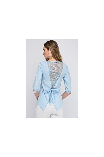 Cotton Mood 8129314 V Yaka Sırtı Tül Dantel Bağlamalı Kolucu Güpür Bluz Mavı