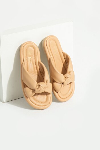 Pembe Potin Women's Nut Sandals