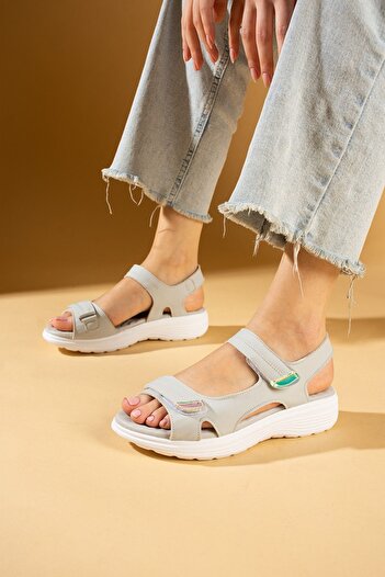 Pembe Potin Women's Gray Anatomical Comfortable Sole Daily Conford Sandals