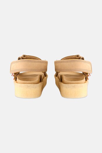 CLARKS Women Medium Crepe Velcro Sandals, Tan