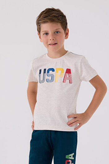 U.S. Polo Assn. طقم برمودا بيج للأولاد من U.S. Polo Assn.
