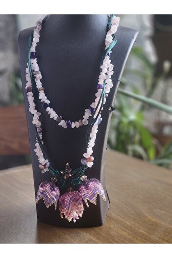 Demet Sanat Atölyesi Pembe Kuvars Taş ve Cam Boncuk 3D Lale Kolye