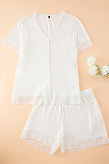 Trendyol Curve Ecru V-Neck Lace Viscose Shorts Knitted Pajamas Set Tbbss25Ai00065