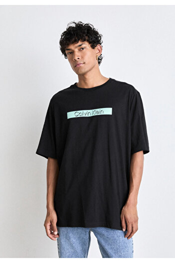 Calvin Klein T-Shirt