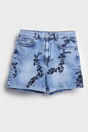 its basic Women's Denim Color 4S5-27 Blue Flower Embroidered Mom Fit 100% Cotton Denim Shorts