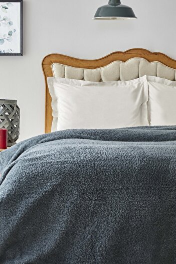 Karaca Home Home Faye Petrol Double Sherpa Blanket