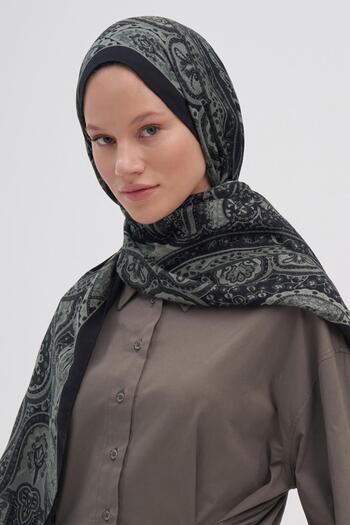 carell Saphire Soft Green Early Silk Shawl