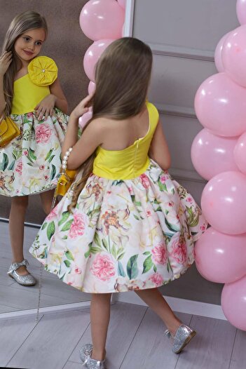Riccotarz Girl's One Shoulder Rose Brooch Skirt Fluffy Floral Patterned Yellow Evening Dress