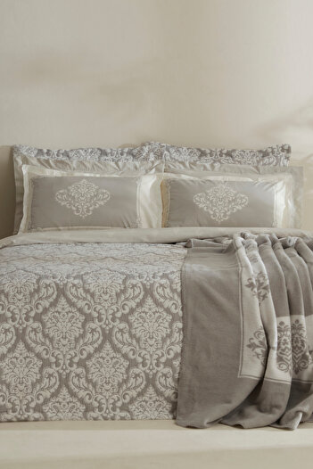 Karaca Home Timeless 8 Piece Dowry Set Gray